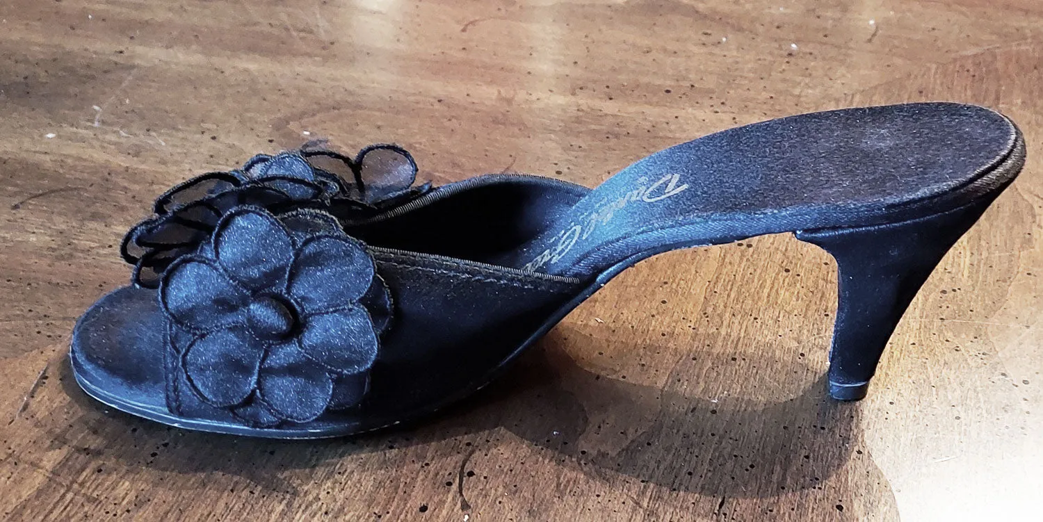 *  VINTAGE DANIEL GREEN BLACK ORGANZA FLOWERS HIGH HEEL BEDROOM SLIPPERS MADE IN THE USA