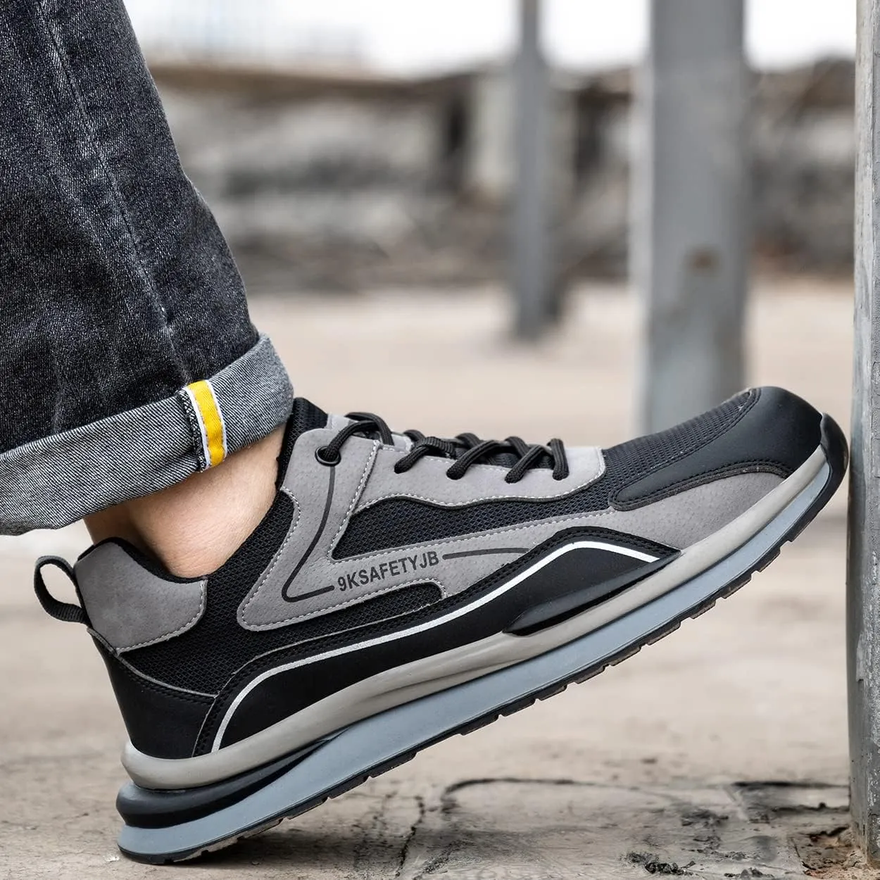 Micoklinlin Steel Toe Shoes for Women Lightweight Work Sneakers Non-Slip Safety Shoes Hiking Shoes with Reflective Strip